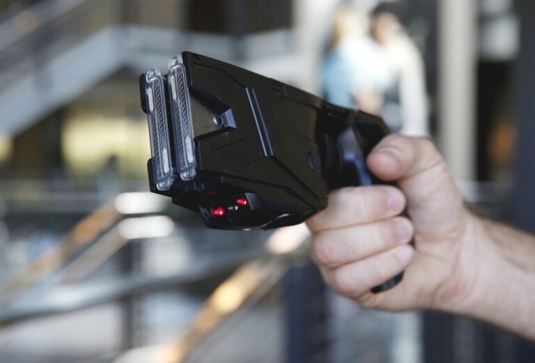 Global Stun Gun Laws and Travel Rules: Latest Updates