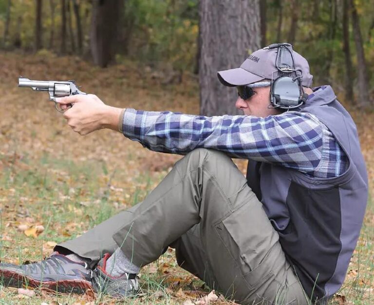 Self-Defense Tactics When You’re Seated: A Practical Guide