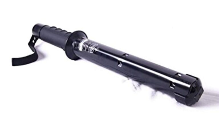 Stun Gun Showdown: Baton vs. Pistol Style Comparison