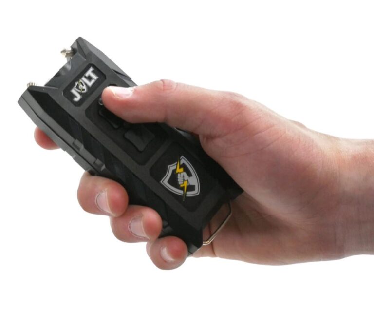Case Study: Retail Worker Uses Stun Gun in Robbery Incident