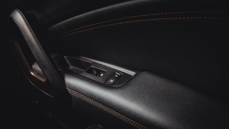 Top Ergonomic Stun Guns: Which Models Offer Best Comfort?